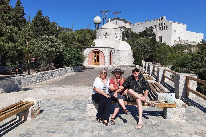 Santorini First-time Visitors Private Tour with Wine Tasting - Why this Santorini half-day combo works for first-timers
