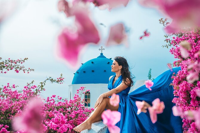 Santorini Flying Dress Photoshoot - Posing Tips That Make You Look Natural (Not Awkward)