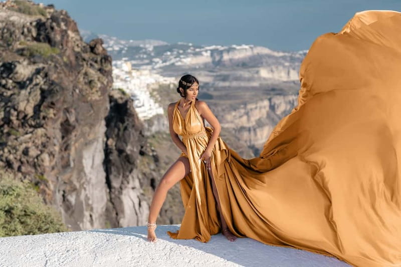 Santorini: Flying Dress Photoshoot - The delivery timeline: how to plan around it for announcements and sharing