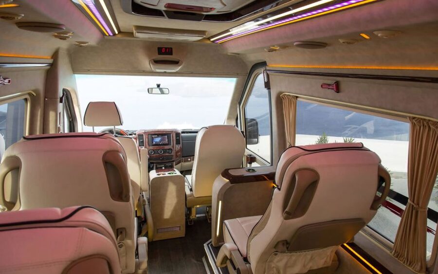 Santorini: Full-Day Small Group Tour - VIP Minibus, Pickup Rhythm, and Why Up to 6 Guests Matters