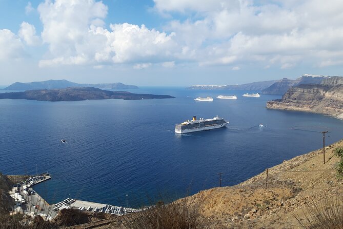 Santorini Full Day Trip by Santo Luxury Escape - Comfort details that matter more than you think (Wi-Fi, air-con, bottled water)
