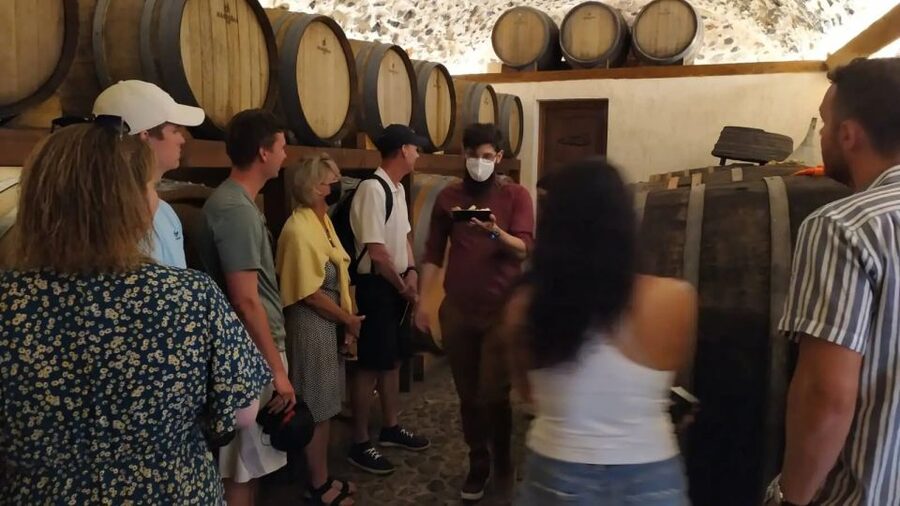 Santorini: Guided Highlights Tour with Private Wine Tasting - Red Beach and Perivolos Black Sand: Two Volcanic Moods
