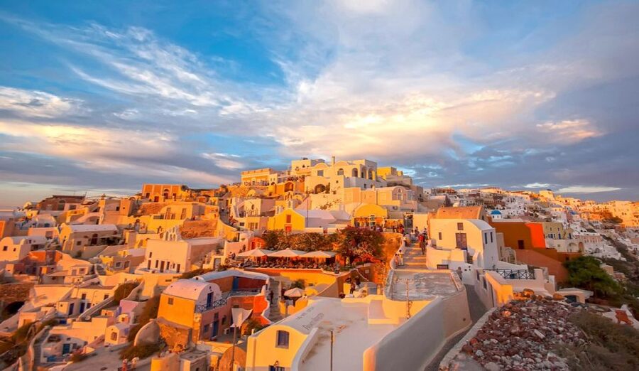 Santorini: Guided Island Day Trip with Beach Visit - Should You Book This Guided Day Trip?
