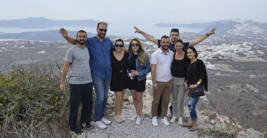 Santorini: Half-Day Sightseeing Tour with Hotel Pickup - Firostefani and Imerovigli: volcano views, blue domes, and walk time