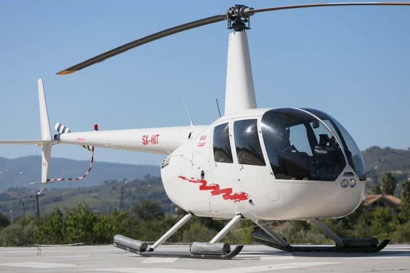 Santorini: Helicopter Sightseeing Flight Over Caldera - Caldera and volcano views: the quick way to understand Santorini