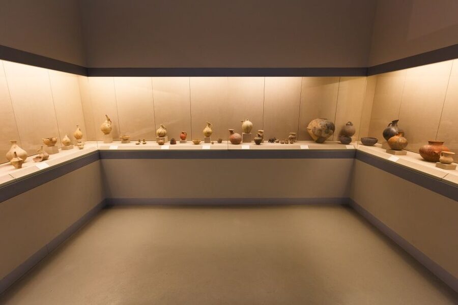 Santorini HISTORY & ARCHEOLOGY Tour (up to 8 guests) - Key highlights you will feel in your day