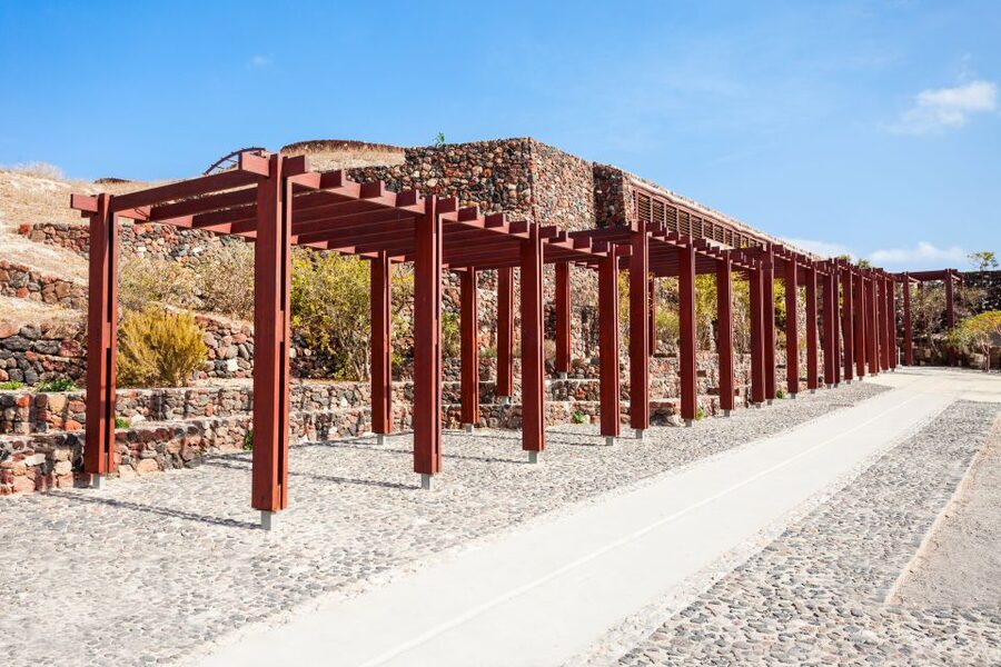 Santorini HISTORY & ARCHEOLOGY Tour (up to 8 guests) - Ancient ruins that actually make sense on your first Santorini day