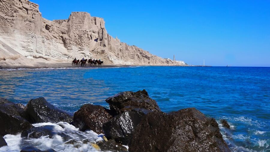Santorini: Horseback Riding Tour on the Beach - Your 1.5-Hour Plan, Broken Into Real Moments