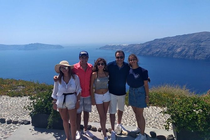 Santorini in 5 Hours: Oia, Traditional Villages, Black Beach - Getting There Smoothly, Cable Car Included in the Plan