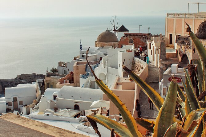 Santorini Instagram and TikTok Photo Spots Private Tour - Quick highlights you can use right away