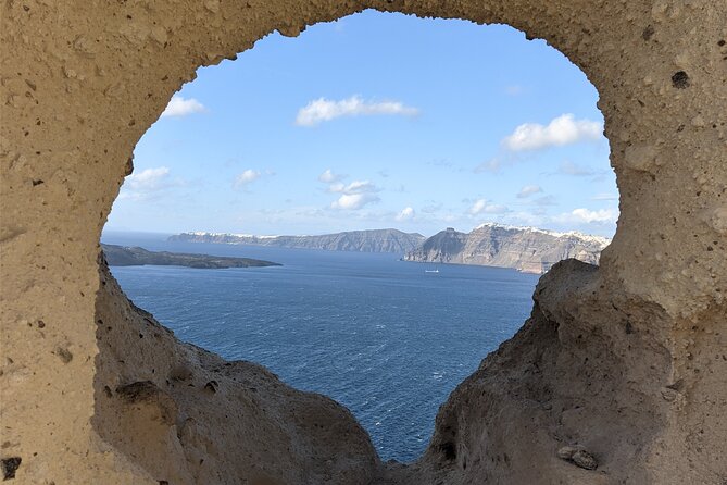Santorini Instagram and TikTok Photo Spots Private Tour - Stop 6: Perissa Black Sand Beach, Photo Time Plus Beach Bar Break