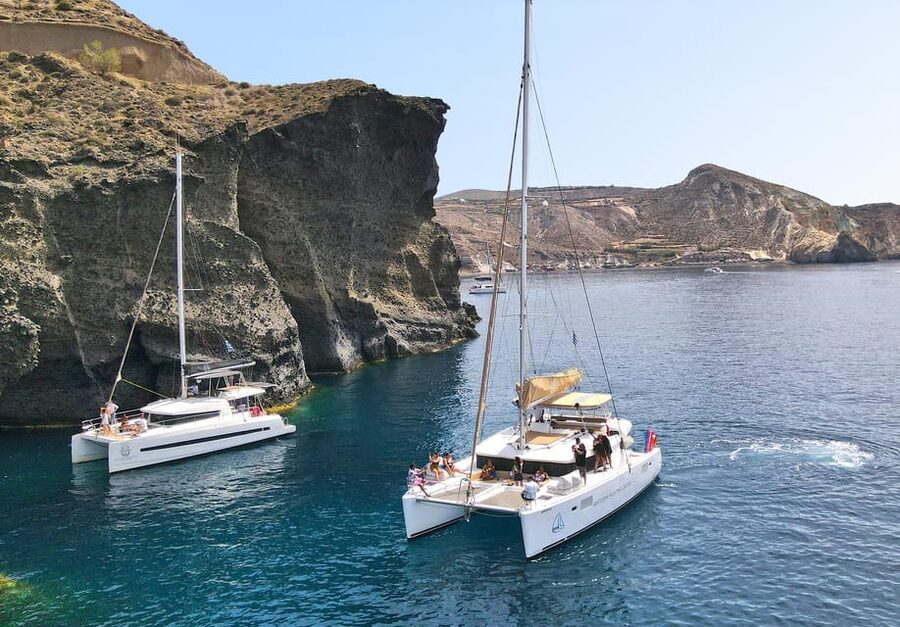 Santorini: Luxury Sunset Cruise with Dinner, BBQ, and Drinks - Palea Kameni Hot Springs: Sulfur Water, Stains, and How to Enjoy It