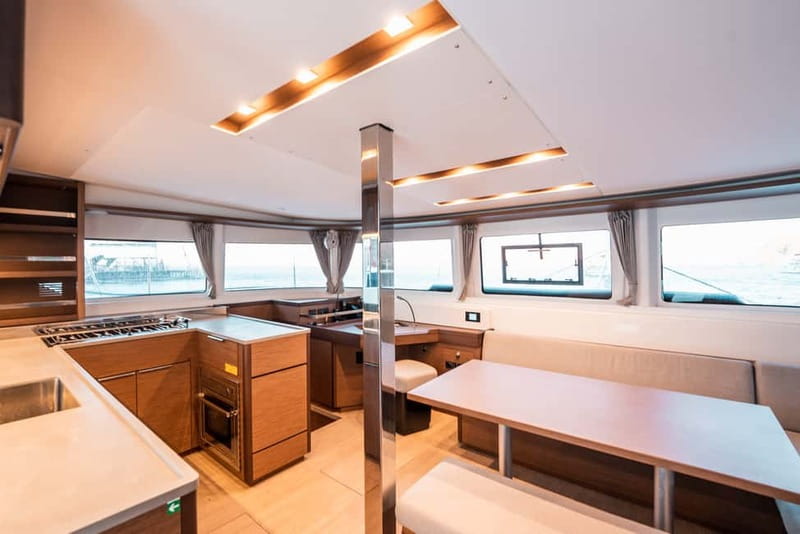 Santorini: Majestic Catamaran Cruise with Meal and Drinks - Snorkeling Gear, Towel Setup, and How to Time Your Energy