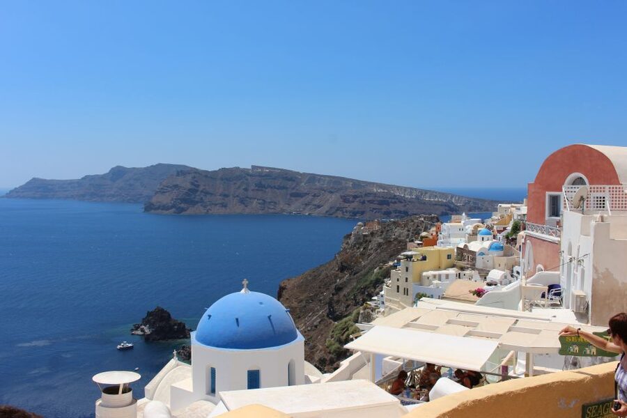 Santorini: Mesa Gonia, Pyrgos and Oia Tour - Pyrgos: Byzantine Churches, a Venetian Fortress, and Northwest Views