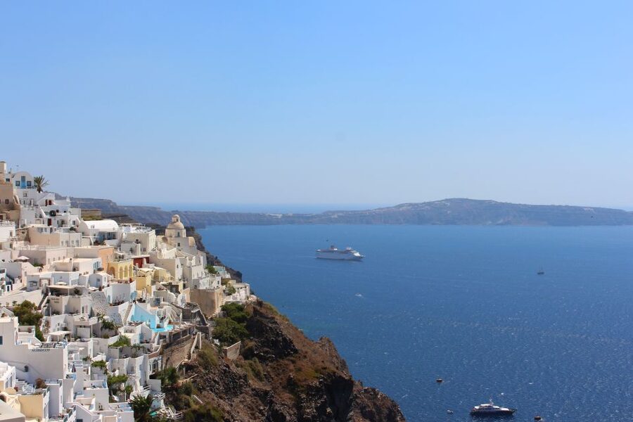 Santorini: Mesa Gonia, Pyrgos and Oia Tour - Mesa Gonia Ghost Village: Earthquake Memory You Can Still Walk Through