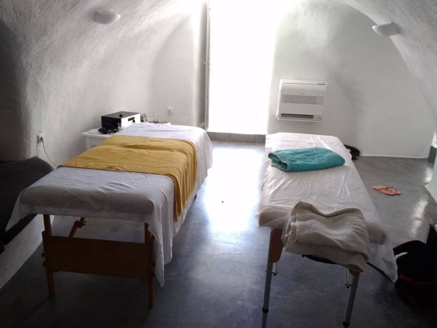 Santorini: Mobile Couples Massage at Your Private Villa - What Makes a Couples Massage at Your Santorini Villa So Worth It
