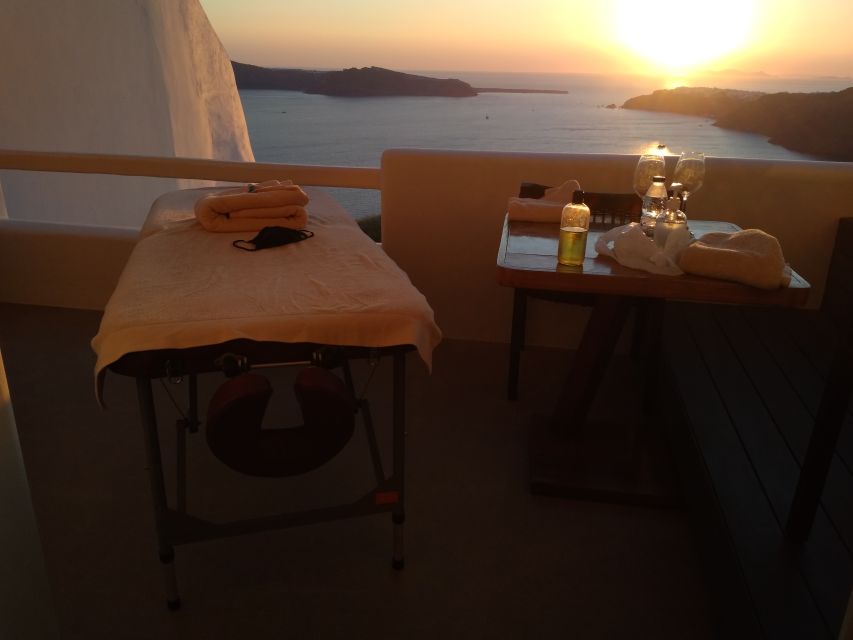 Santorini: Mobile Couples Massage at Your Private Villa - Aromatherapy That Feels Personal, Not Perfume-Heavy