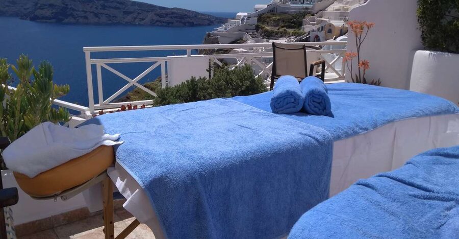 Santorini: Mobile Couples Massage at Your Private Villa - Your Villa Needs to Be Ready, and That Is a Good Thing