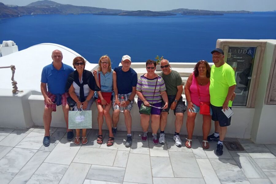 Santorini: Must-See Highlights Private Sightseeing Tour - Comfort, pacing, and photo tips for a short private day