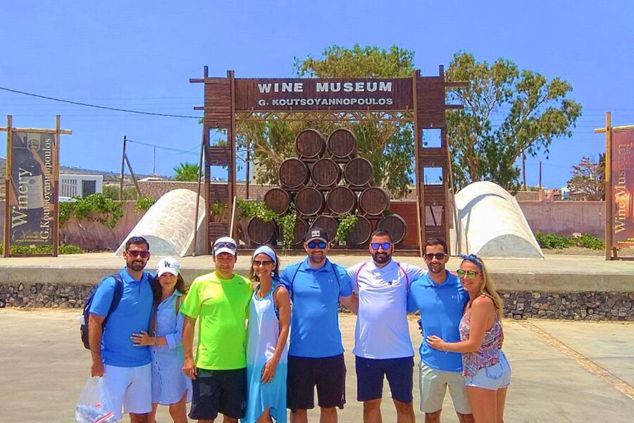Santorini: Must-See Highlights Private Sightseeing Tour - Price and value: what $259 buys you in a short day