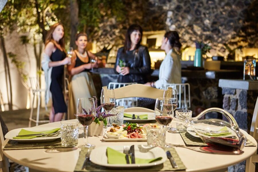 Santorini: Night Hike, Wine Tasting, and Greek Dinner - Timing on the clock: pickup, meeting point, and total time