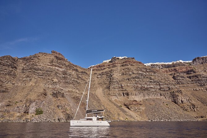 Santorini Oia: Caldera Luxury Day Cruise with BBQ & Drinks - The boat and crew setup: what “small group” means in real life