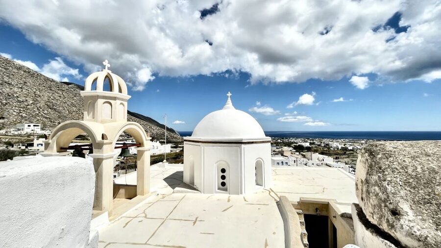 Santorini On a private tour with the experts - Traditional Restaurant Time, for a Real Food Break