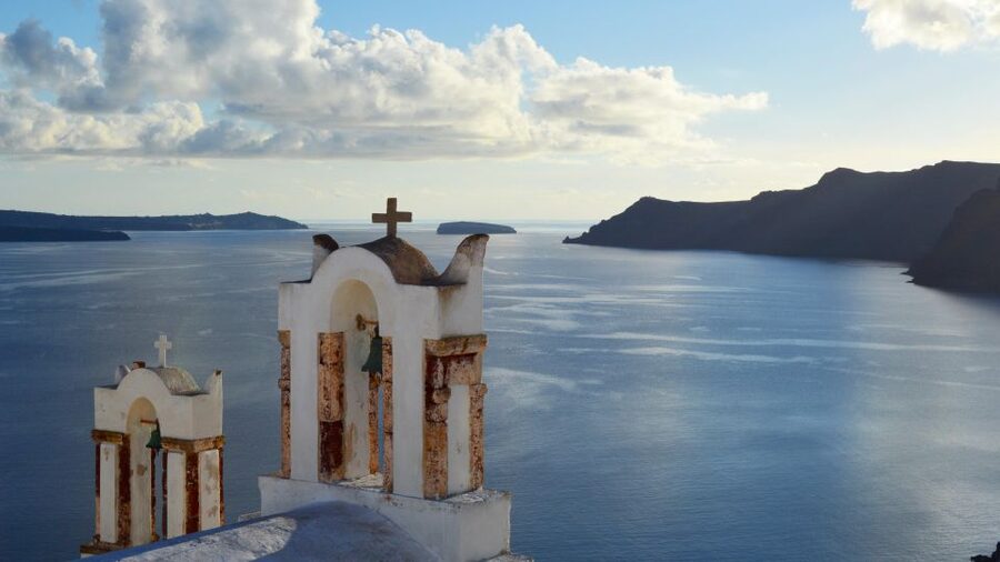 Santorini Panoramic Firostefani & Oia Blue Dome Private Tour - Practical tips to make the most of your photo time