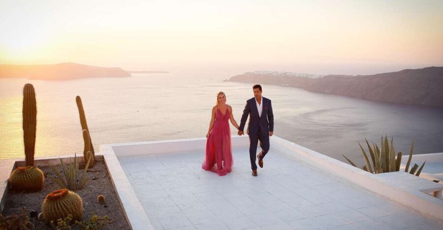 Santorini: Photo Shoot with a Private Vacation Photographer - How the photos arrive: edited results delivered in 5 working days