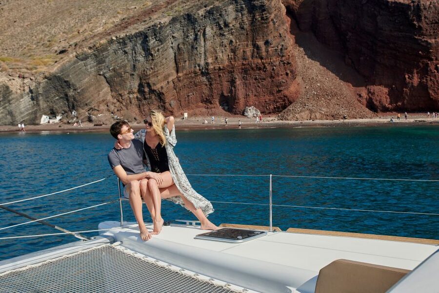 Santorini: Platinum Catamaran Cruise w/ BBQ Meal & Open Bar - Food and Open Bar: What Makes the Included Drinks Feel Worth It