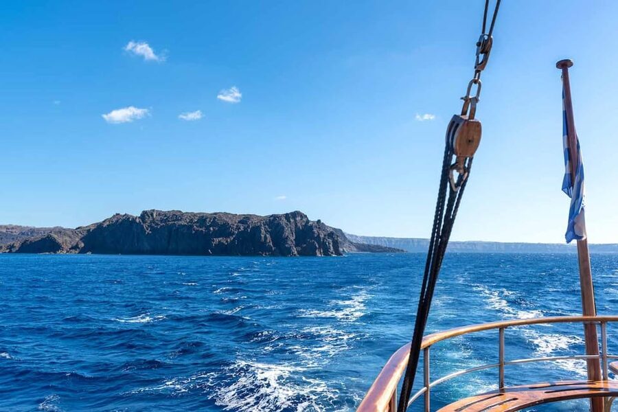 Santorini Port: Cruise to Volcano, Hot Springs & Thirassia - Key things to know before you go