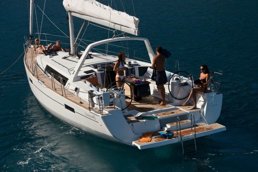 Santorini: Private Caldera Sailing Trip with Open Bar & Meal - From Hotel Pickup to Sea-Level Volcano Views