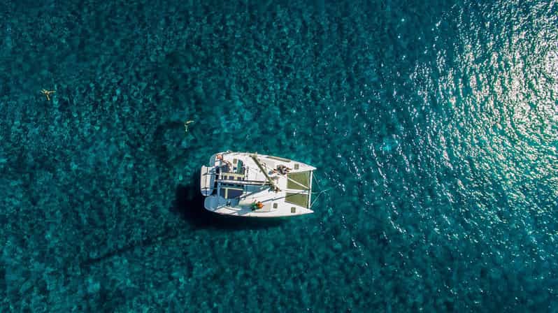 Santorini: Private Catamaran Cruise with Food & Drinks - A Private Catamaran View of Santorini’s Caldera