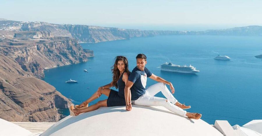 Santorini: Private Customizable Car Tour with a Local Guide - Oia Village: viewpoints, souvenirs, and photo time without a sprint
