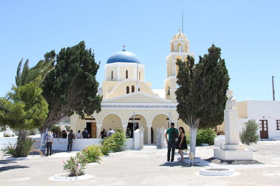 Santorini: Private Customizable Tour with Flexible Lenghts - Choosing your start: Akrotiri ruins and Bronze Age wonder