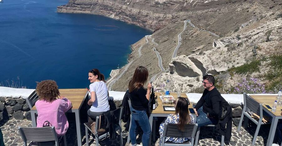 Santorini Private Daytime Wine Tour with Certified Sommelier - Why Santorini Volcanic Wine Feels Different