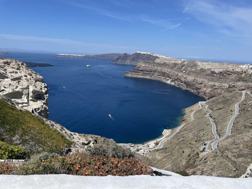 Santorini Private Daytime Wine Tour with Certified Sommelier - Food Pairing: Cycladic Cheese and Local Bites That Keep You Going