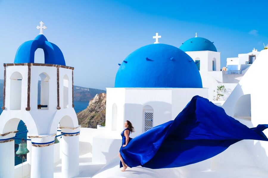 Santorini: Private Flying Dress Photoshoot with Pickup - Price, private group limits, and who gets the best deal