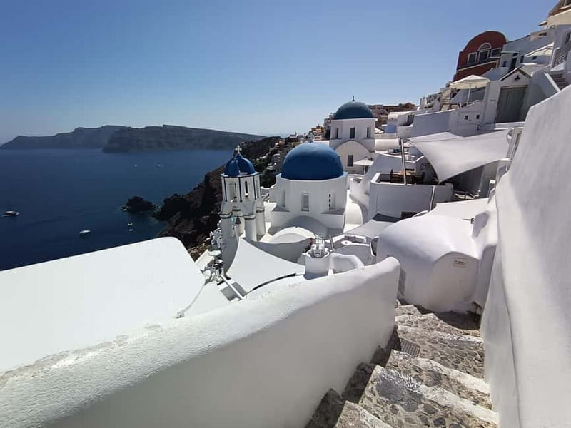 Santorini: Private Guided Sightseeing Day Tour - Entering the day: pickup, drive time, and what “private” changes