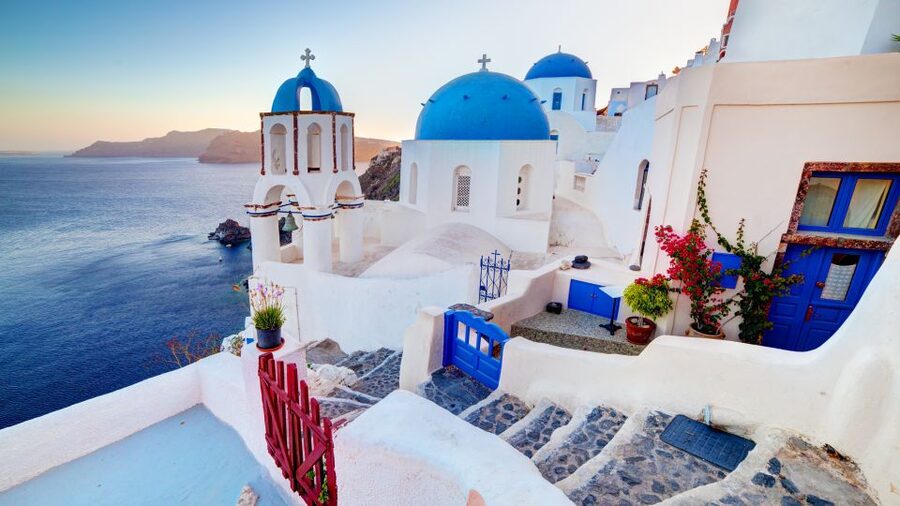 Santorini : Private Half Day - Best of & Wine Tasting Tour - Oia first: blue domes, caldera views, and 70 minutes that can fly by