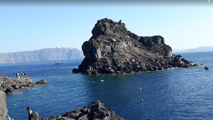 Santorini: Private Motorboat Cruise and Volcano Hike - Why This Private Boat + Volcano Hike Works So Well in Santorini
