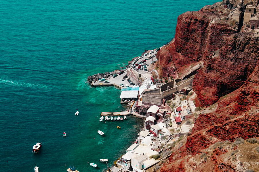 Santorini: Private Motorboat Cruise and Volcano Hike - Hot Springs Swimming and the Sulfur Reality Check