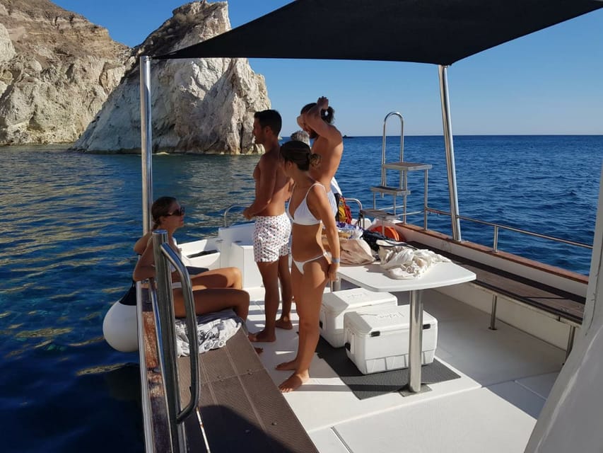 Santorini: Private Motorboat Cruise and Volcano Hike - Getting From Ammoudi to the Caldera, Without Losing Time