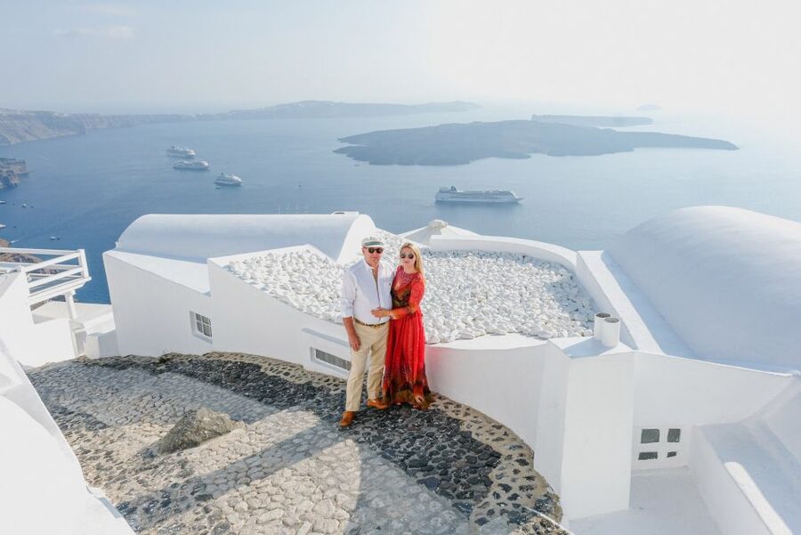 Santorini Private Photoshoot - Why a private Santorini photoshoot works in Oia