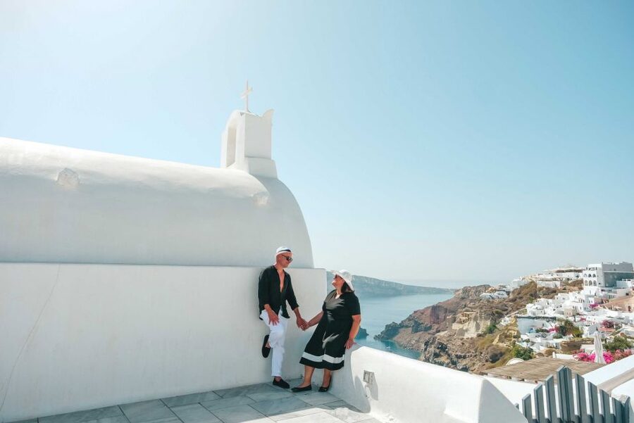 Santorini Private Photoshoot - Hidden spots and back alleys: getting variety without losing the Santorini feel