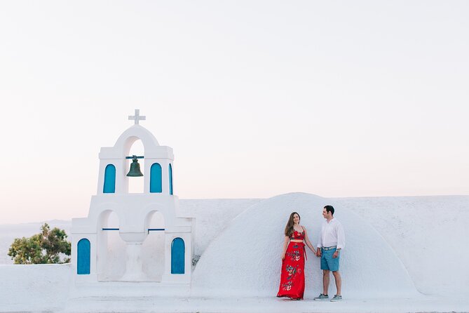 Santorini - Private Photoshoot with a Top Local Photographer - Why a private Santorini photoshoot actually makes sense in one hour