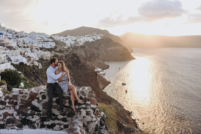 Santorini - Private Photoshoot with a Top Local Photographer - What you get in the photo gallery, and why delivery time matters