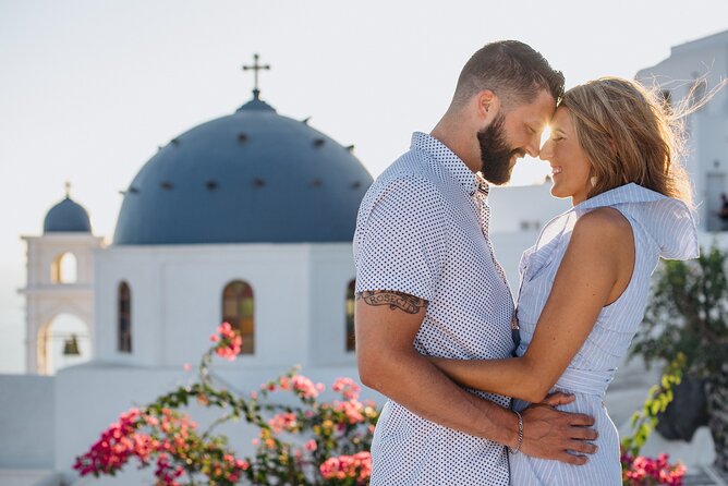 Santorini - Private Photoshoot with a Top Local Photographer - Timing in Santorini: when your photographer matters most