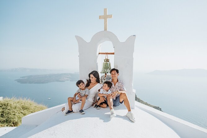 Santorini - Private Photoshoot with a Top Local Photographer - The one-year review lesson: communicate, and fix issues fast