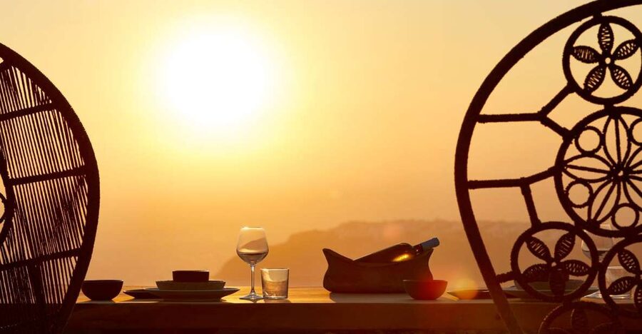 Santorini: Private Romantic Sunset Dinner with Caldera View - Wine, drinks, and how to plan for the full bill